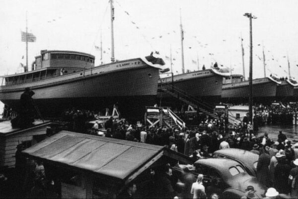 1943
